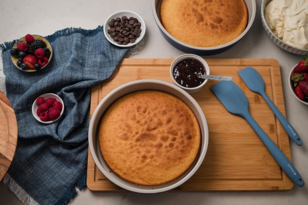 Bakers Gonna Bake - Round Cake & Pie Pans Set of 2 Supply