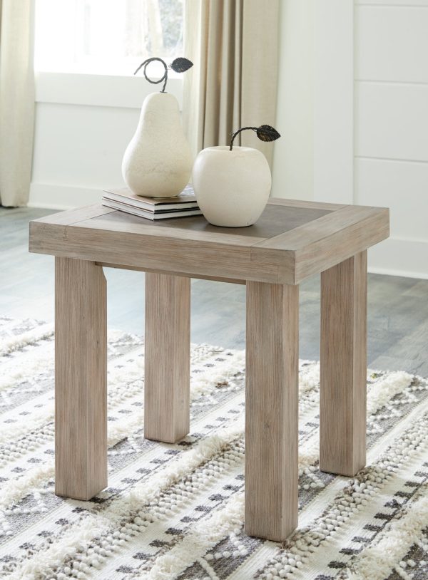 Hennington Coffee Table with 2 End Tables For Sale